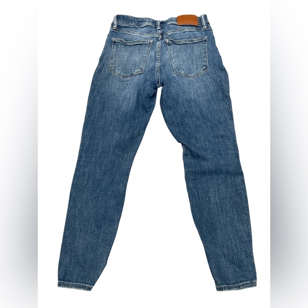 Lucky Brand Low rise Skinny Lolita  Classic Blue Denim Jeans Size 8/29 Ankle - Picture 4 of 5